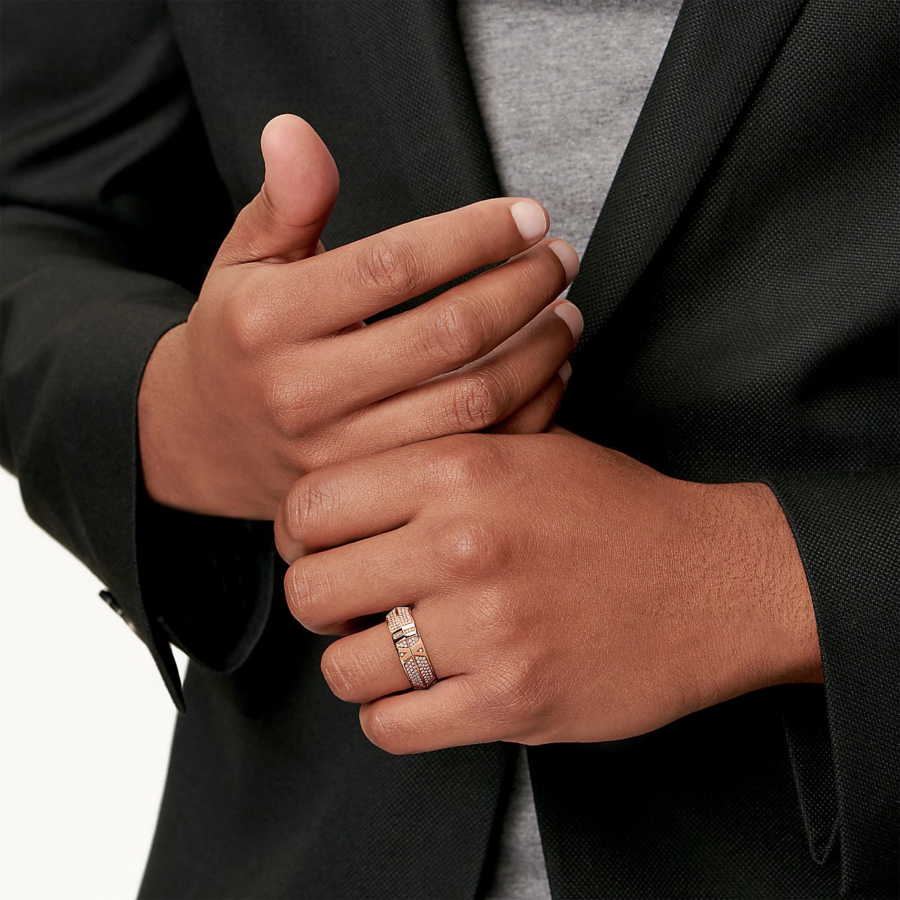 18K Tiffany Atlas x Closed Wide Ring