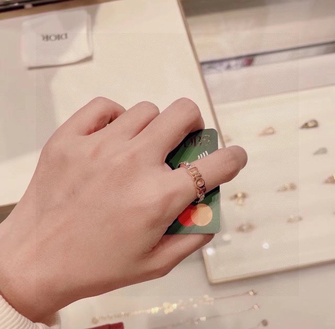 18K Dior Revolution Ring