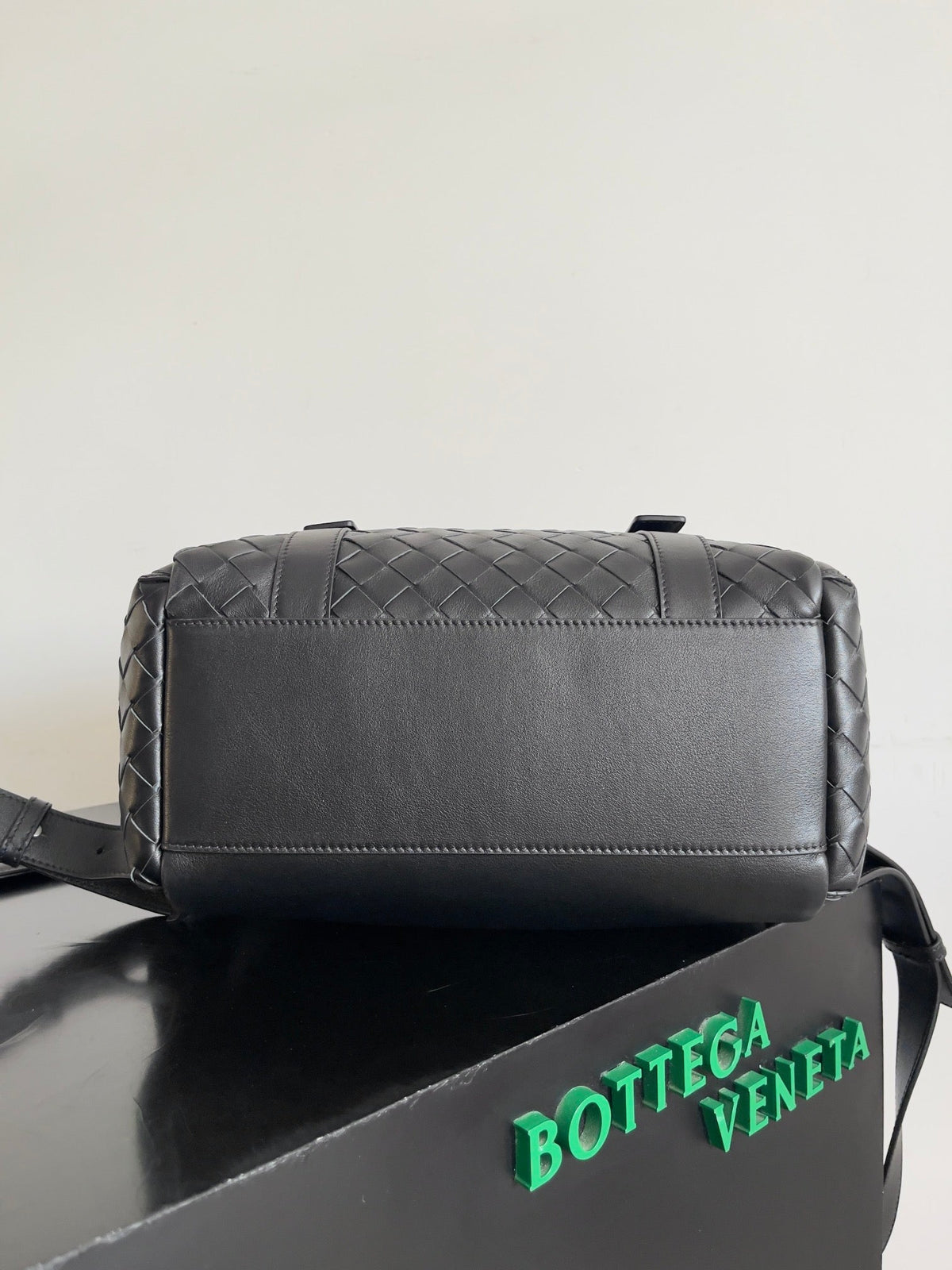 BACK TO SCHOOL BACKPACK 39 IN BLACK LAMBSKIN